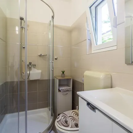 7063b Apartament